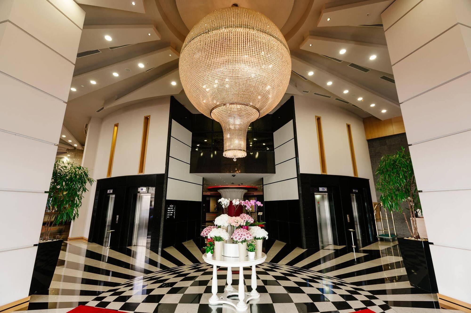 Grand Pasha Luxury Central Nicosia Hotel & Casino Exterior foto